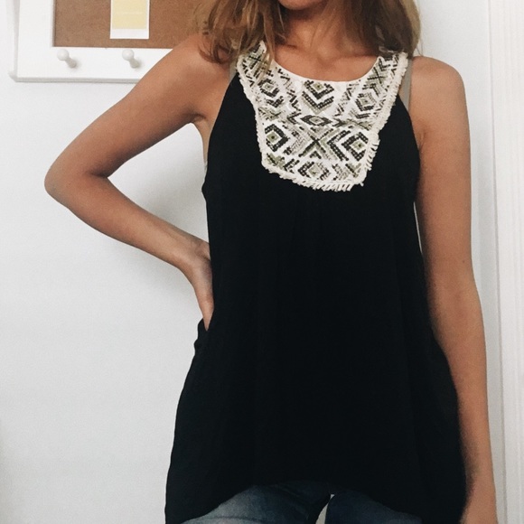 Woman’s tank top, snake skin detail, size small - Picture 2 of 2